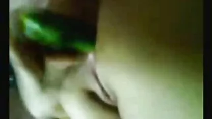 গুদে শসা নিয়ে কাসা থেকে আরব মেয়ে