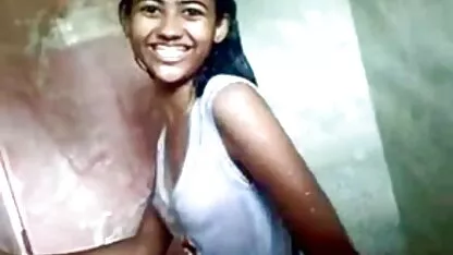 তার bf সঙ্গে ঝরনা ভারতীয় কিশোর