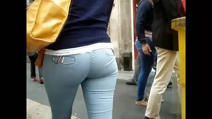 মাই কাম অন গার্ল, শ্যুটিং ইন পাবলিক
