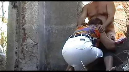 লুকানো ক্যাম চোদা এবং একটি ভাইয়ের অংশ নিতে