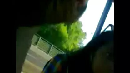 ভারতীয় মেয়ে বাস স্টেশন হস্তমৈথুন