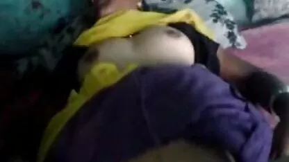 আন্টি এবং স্বামী চোদা