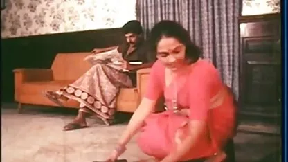 দাসী ক্র্যাক শো