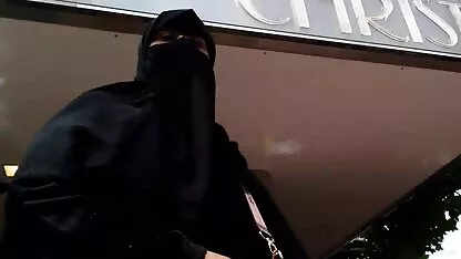 হিজাব দুশ্চরিত্রা 005