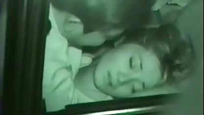 গাড়ী মধ্যে অপেশাদার দম্পতি লিঙ্গের
