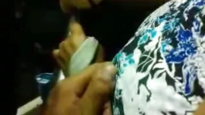 বাসে স্তনের ছোঁয়া