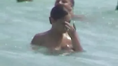 বুস এবং গাধা-সৈকত ভয়েওর ভিডিও