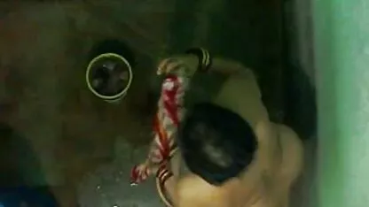 স্নানের সাথে প্রতিবেশী খালা 2