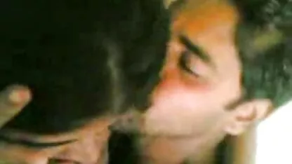 তামিল মেয়ে বন্ধু