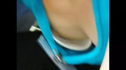 বেশ্যা 400 স্তনের স্তনবৃন্ত আছে