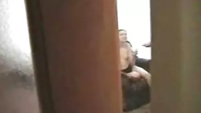 ভয়েউর অনুপ্রবেশকারী হট মেয়েরা দেখছেন।