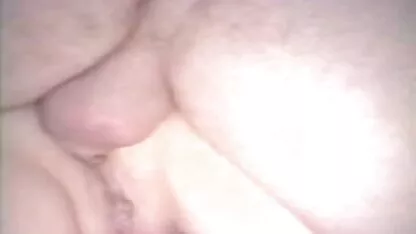 স্ত্রী স্বামী দ্বারা ভাগ এবং উত্সাহ