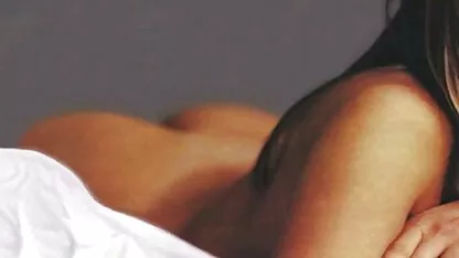 নগ্নে জেনিফার অ্যানিস্টন!