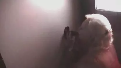 পরিপক্ক গ্লোরিহোল বেশ্যা