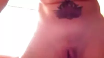 মেয়ে বালতি বাঁড়া