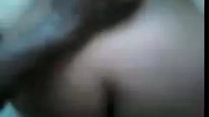 ইন্দোনেশিয়ান গৃহকর্মীর কাছে ভারতীয় লোক টাকার জন্য