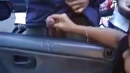 খুব সুস্বাদু কাম সহ পাবলিক ইন 2 গার্লস