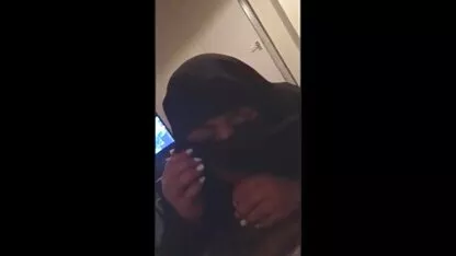 মিশর বড় শিশ্ন খায় এবং কাম দুধ খায়