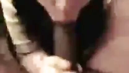 কক গার্ল সাদা বর্ণের