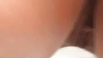 কোন প্যান্টি আপস্কার্ট