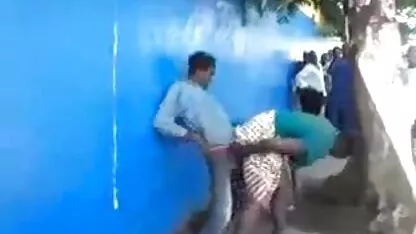 কাউকে লুকিয়ে রেখেছি