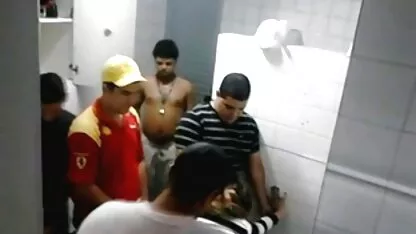 পুরুষ, টয়লেটস, গণ ফাকিং