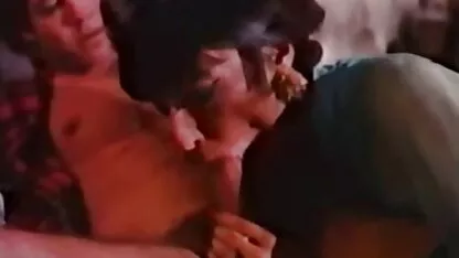 ক্লাসিক মা - তার পুত্র নয়