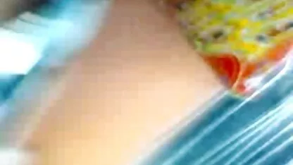 খালি আপস্কার্ট