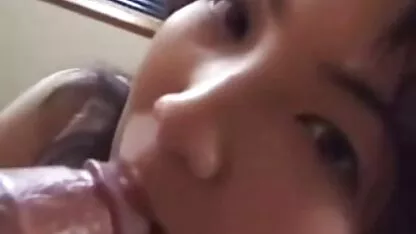 এশিয়ান গার্ল মেরি ব্লো জব