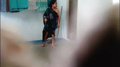 আন্টি সুনিতা ঘ