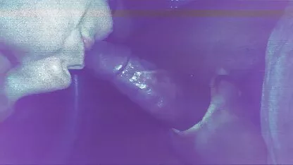 বড় কালো শিশ্ন প্রেমিকা গাড়িতে চুষছে