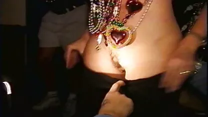 অপেশাদার খোকামনি বড় মাই স্বর্ণকেশী নাচ
